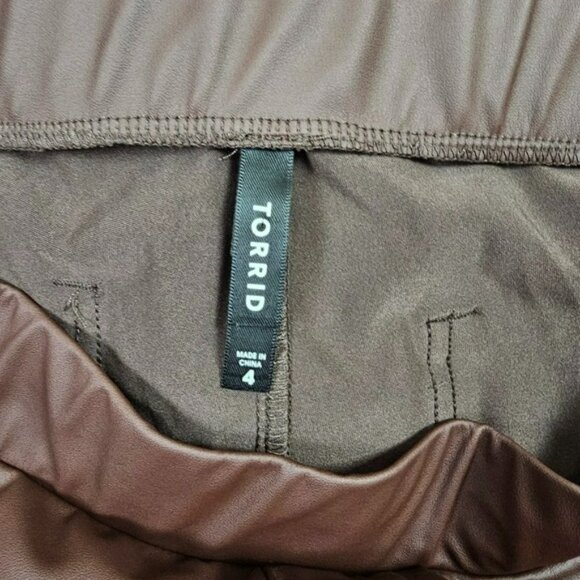 TORRID Signature Waist Faux Leather Bootcut Pants in 4 (26) - Picture 9 of 9